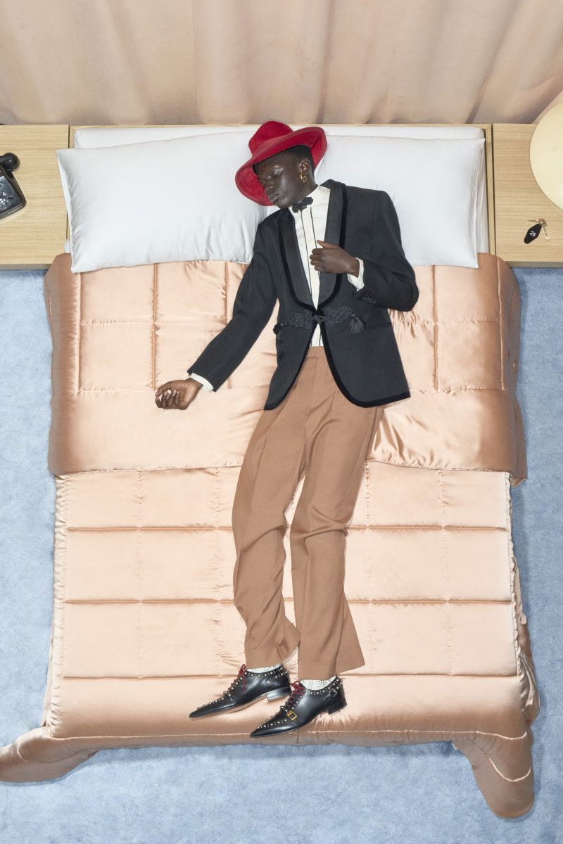 VALENTINO UNVEILS ITS SPRING 2026 COLLECTION VALENTINO UNVEILS ITS SPRING 2026 COLLECTION Vanity Teen 虚荣青年 Lifestyle & new faces magazine