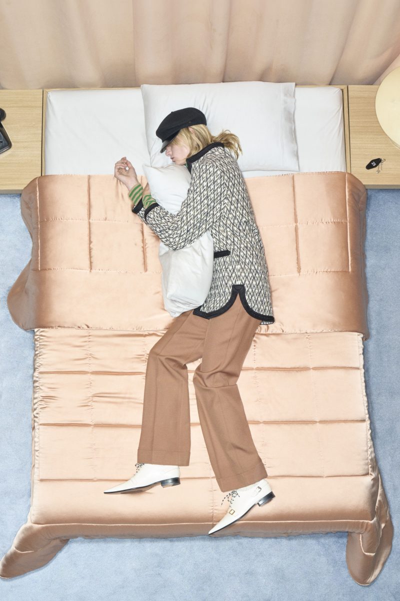 VALENTINO UNVEILS ITS SPRING 2026 COLLECTION VALENTINO UNVEILS ITS SPRING 2026 COLLECTION Vanity Teen 虚荣青年 Lifestyle & new faces magazine