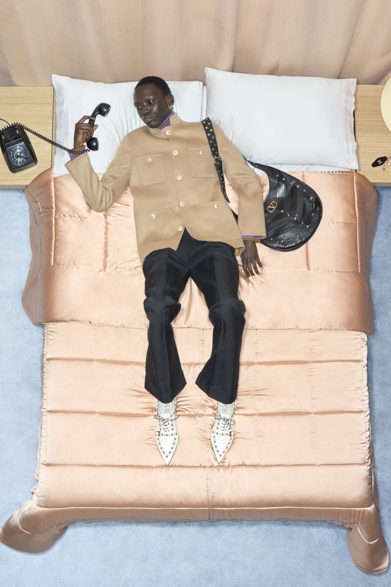 VALENTINO UNVEILS ITS SPRING 2026 COLLECTION VALENTINO UNVEILS ITS SPRING 2026 COLLECTION Vanity Teen 虚荣青年 Lifestyle & new faces magazine