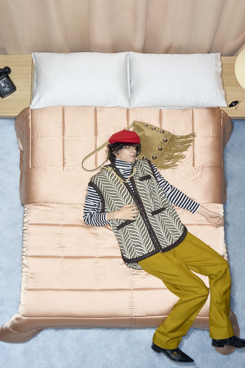 VALENTINO UNVEILS ITS SPRING 2026 COLLECTION VALENTINO UNVEILS ITS SPRING 2026 COLLECTION Vanity Teen 虚荣青年 Lifestyle & new faces magazine