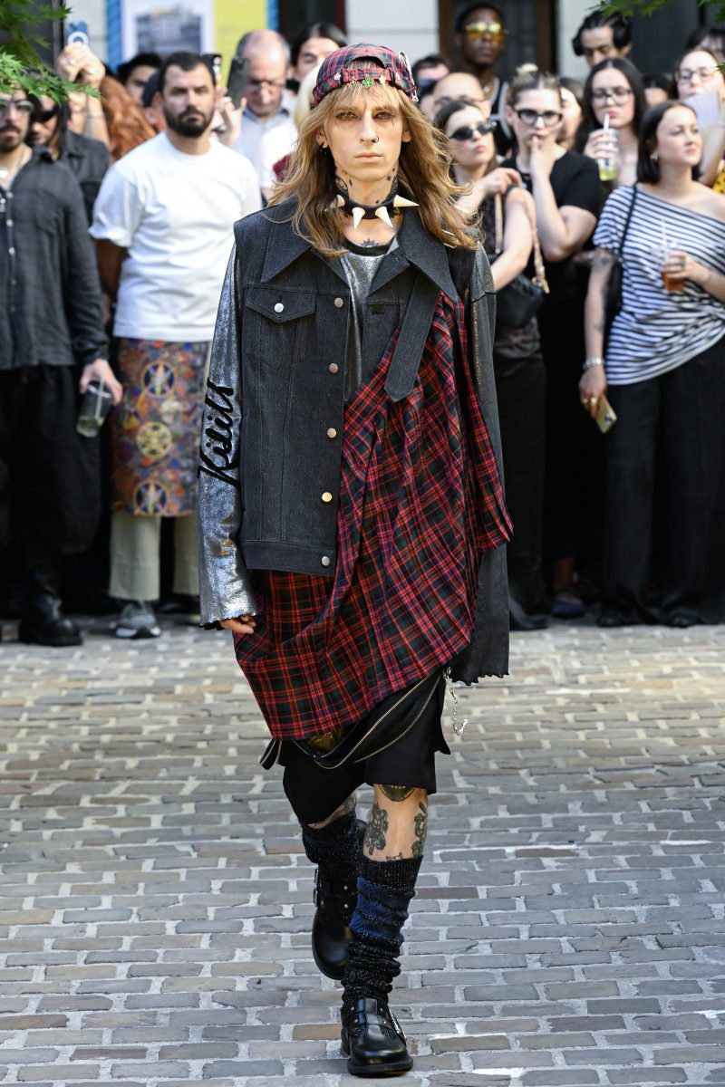 KIDILL presents its SS26 collection "SPIRITUAL BLOOM" KIDILL presents its SS26 collection "SPIRITUAL BLOOM" Vanity Teen 虚荣青年 Lifestyle & new faces magazine