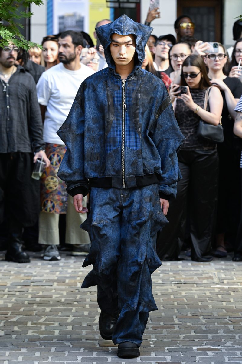 KIDILL presents its SS26 collection "SPIRITUAL BLOOM" KIDILL presents its SS26 collection "SPIRITUAL BLOOM" Vanity Teen 虚荣青年 Lifestyle & new faces magazine