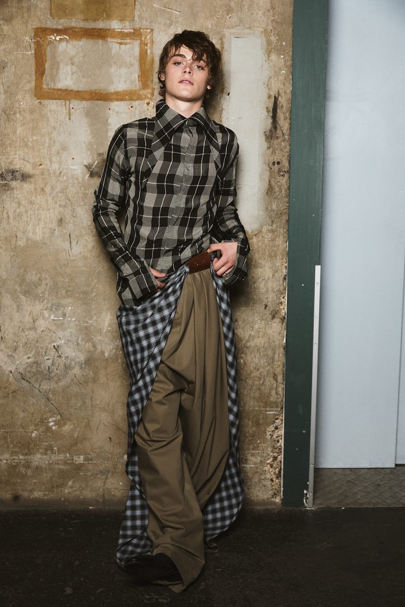 Billy Barratt: Into the Dark, With Heart - On horror, music, and growing up in the spotlight Billy Barratt: Into the Dark, With Heart - On horror, music, and growing up in the spotlight Vanity Teen 虚荣青年 Lifestyle & new faces magazine