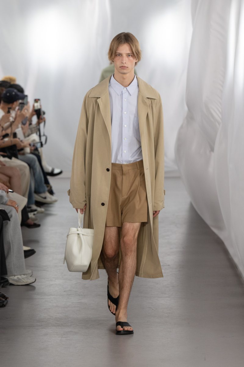 Spring-Summer 2026 Collection ‘Office Daydream’ ; The wind is rising!... We must try to live! KEYWORD: #Sheer #White #Freedom Spring-Summer 2026 Collection ‘Office Daydream’ ; The wind is rising!... We must try to live! KEYWORD: #Sheer #White #Freedom Vanity Teen 虚荣青年 Lifestyle & new faces magazine