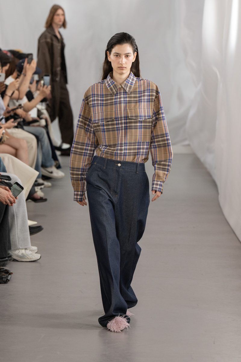 Spring-Summer 2026 Collection ‘Office Daydream’ ; The wind is rising!... We must try to live! KEYWORD: #Sheer #White #Freedom Spring-Summer 2026 Collection ‘Office Daydream’ ; The wind is rising!... We must try to live! KEYWORD: #Sheer #White #Freedom Vanity Teen 虚荣青年 Lifestyle & new faces magazine