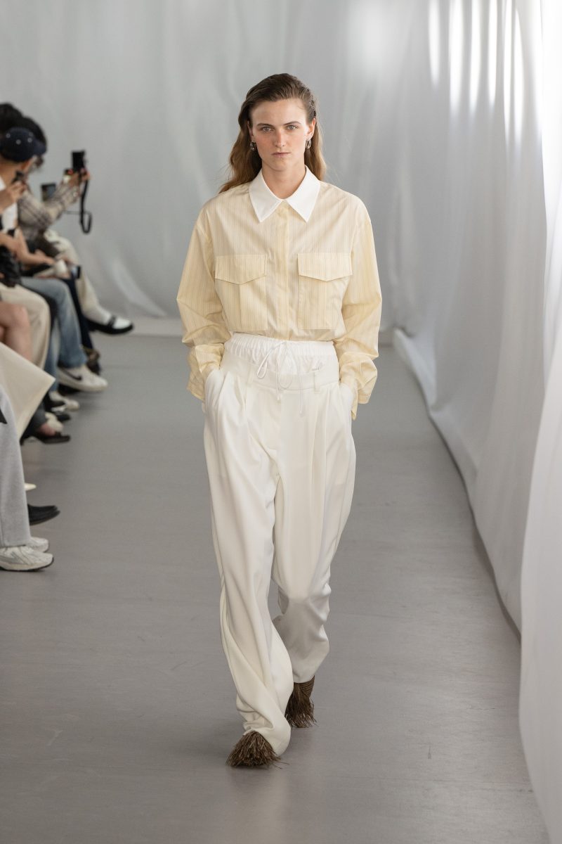 Spring-Summer 2026 Collection ‘Office Daydream’ ; The wind is rising!... We must try to live! KEYWORD: #Sheer #White #Freedom Spring-Summer 2026 Collection ‘Office Daydream’ ; The wind is rising!... We must try to live! KEYWORD: #Sheer #White #Freedom Vanity Teen 虚荣青年 Lifestyle & new faces magazine