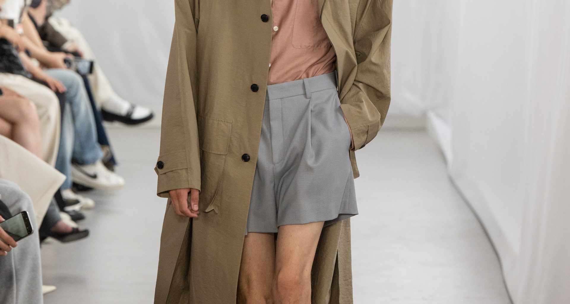 Spring-Summer 2026 Collection ‘Office Daydream’ ; The wind is rising!... We must try to live! KEYWORD: #Sheer #White #Freedom Spring-Summer 2026 Collection ‘Office Daydream’ ; The wind is rising!... We must try to live! KEYWORD: #Sheer #White #Freedom Vanity Teen 虚荣青年 Lifestyle & new faces magazine