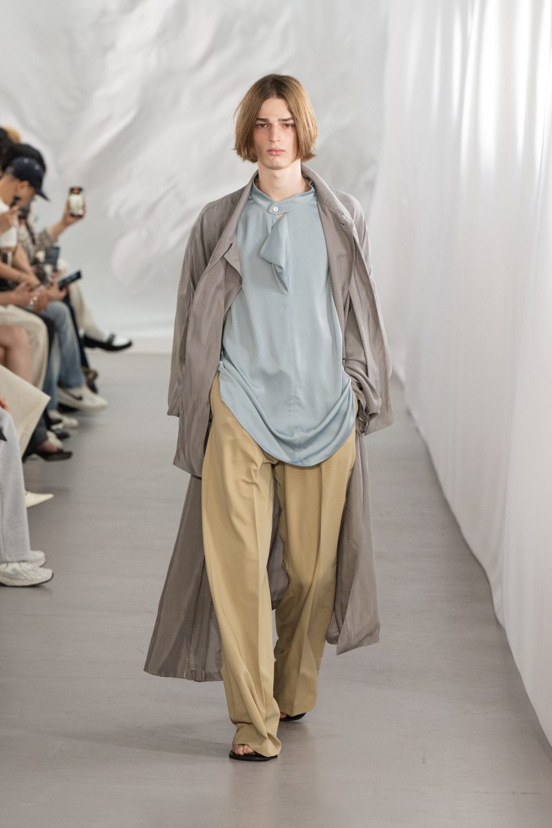 Spring-Summer 2026 Collection ‘Office Daydream’ ; The wind is rising!... We must try to live! KEYWORD: #Sheer #White #Freedom Spring-Summer 2026 Collection ‘Office Daydream’ ; The wind is rising!... We must try to live! KEYWORD: #Sheer #White #Freedom Vanity Teen 虚荣青年 Lifestyle & new faces magazine