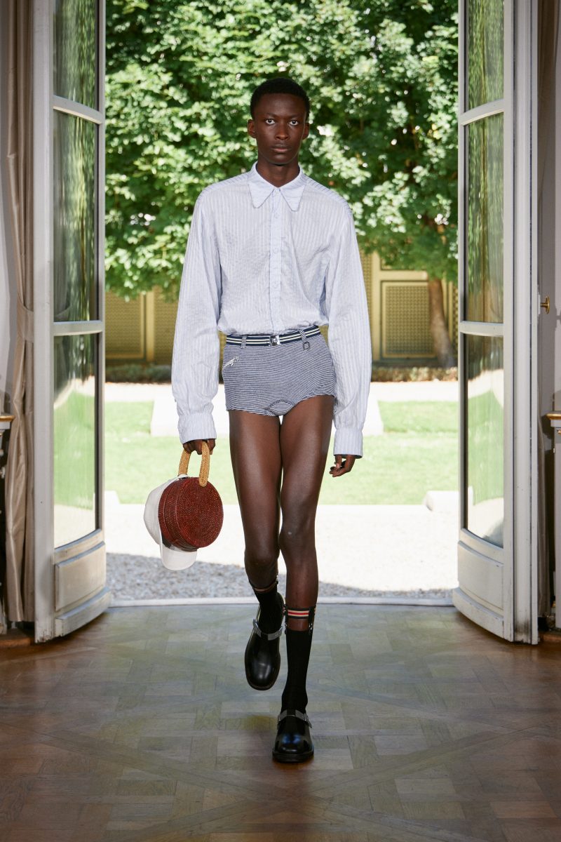 Wooyoungmi SS26 Collection - ‘South Korean summers are hot’ Wooyoungmi SS26 Collection - ‘South Korean summers are hot’ Vanity Teen 虚荣青年 Lifestyle & new faces magazine