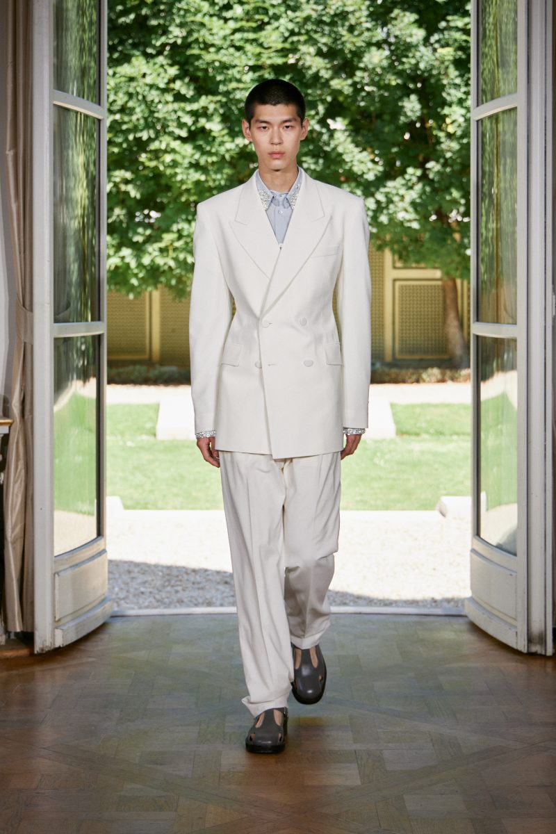 Wooyoungmi SS26 Collection - ‘South Korean summers are hot’ Wooyoungmi SS26 Collection - ‘South Korean summers are hot’ Vanity Teen 虚荣青年 Lifestyle & new faces magazine