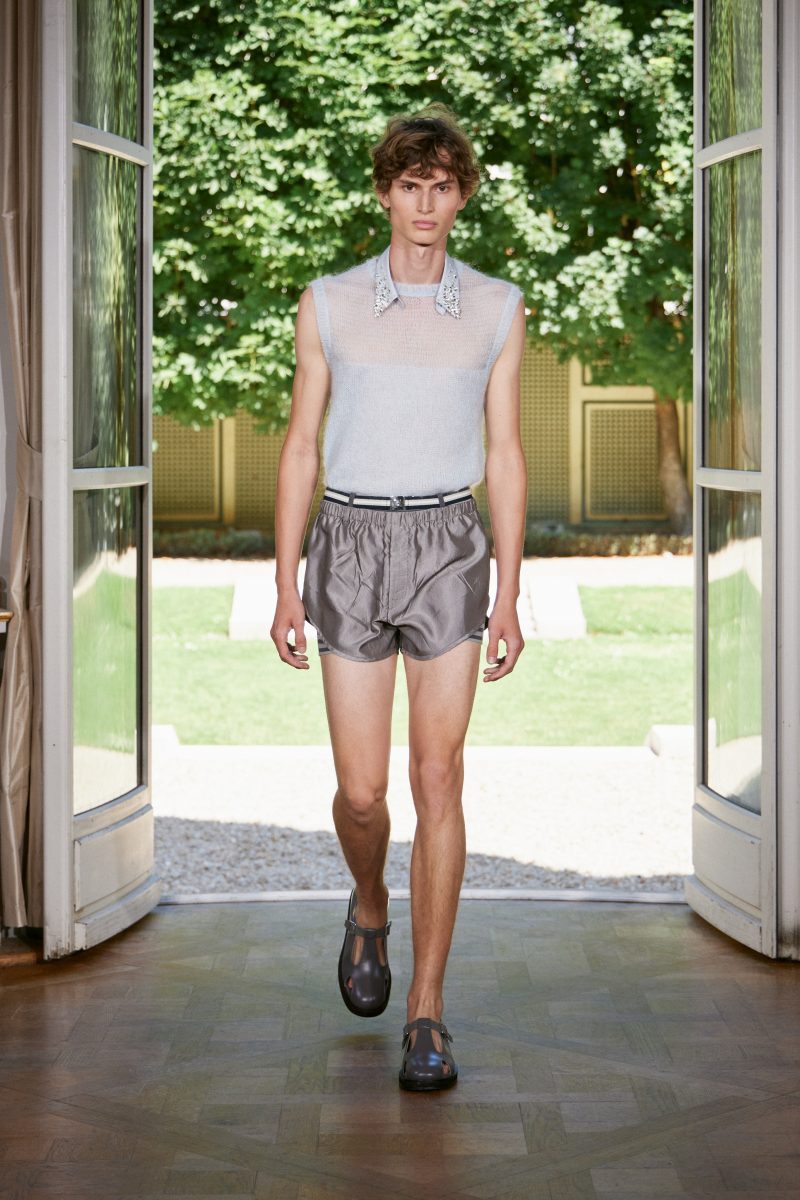 Wooyoungmi SS26 Collection - ‘South Korean summers are hot’ Wooyoungmi SS26 Collection - ‘South Korean summers are hot’ Vanity Teen 虚荣青年 Lifestyle & new faces magazine