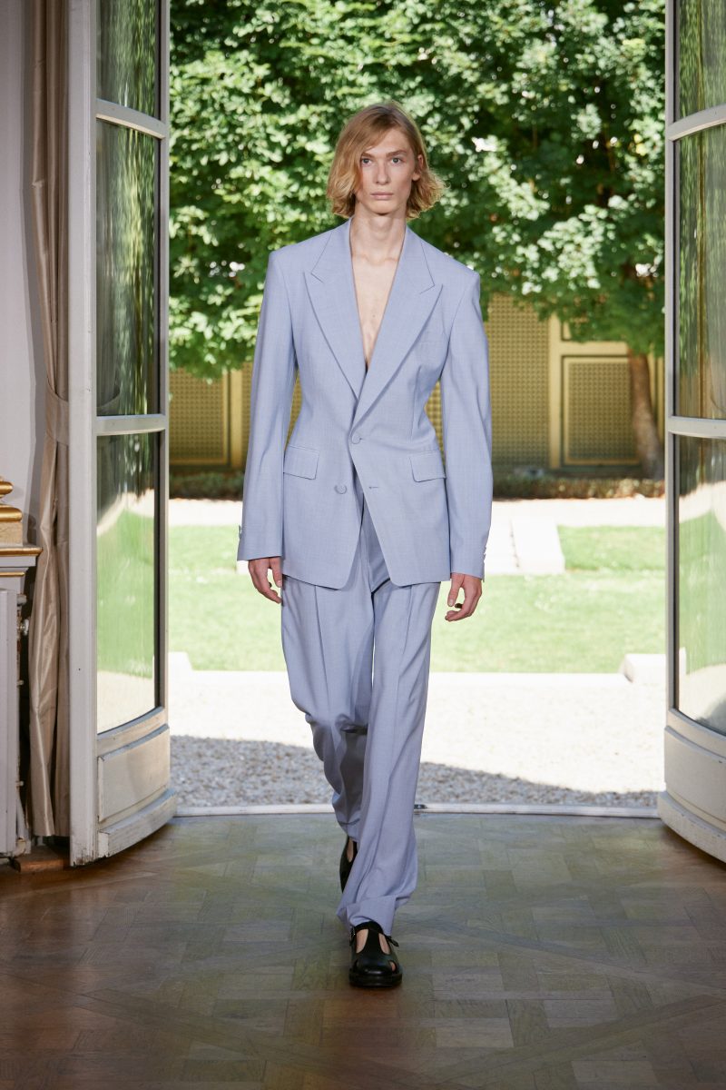 Wooyoungmi SS26 Collection - ‘South Korean summers are hot’ Wooyoungmi SS26 Collection - ‘South Korean summers are hot’ Vanity Teen 虚荣青年 Lifestyle & new faces magazine