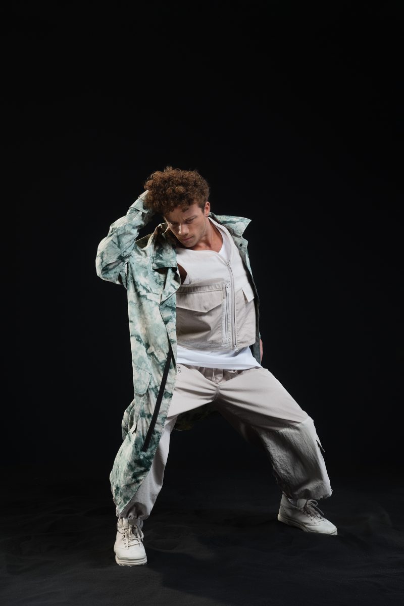 Y-3 Presents Spring/Summer 2026 Collection: Movement as Metamorphosis Y-3 Presents Spring/Summer 2026 Collection: Movement as Metamorphosis Vanity Teen 虚荣青年 Lifestyle & new faces magazine