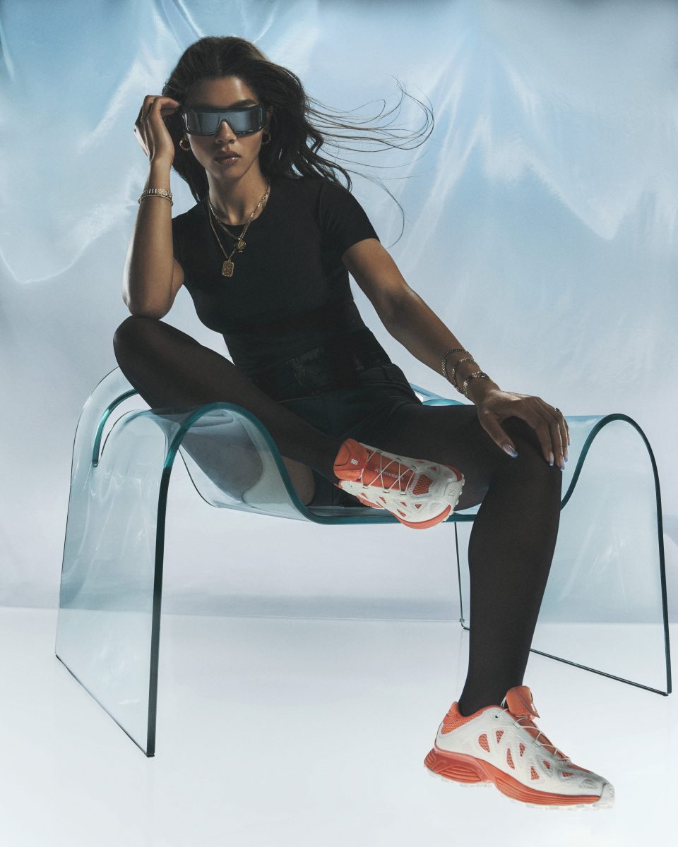 Salomon FW25 - XT Whisper Void Ama: A RETRO TRAIL RACER REMADE IN THE ETHERIAL EXPRESSION OF INDIVIDUALITY Salomon FW25 - XT Whisper Void Ama: A RETRO TRAIL RACER REMADE IN THE ETHERIAL EXPRESSION OF INDIVIDUALITY Vanity Teen 虚荣青年 Lifestyle & new faces magazine