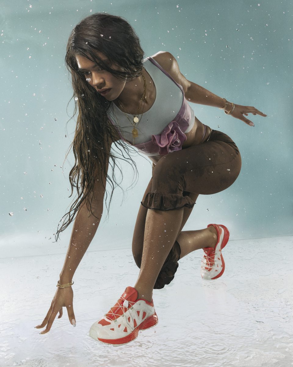 Salomon FW25 - XT Whisper Void Ama: A RETRO TRAIL RACER REMADE IN THE ETHERIAL EXPRESSION OF INDIVIDUALITY Salomon FW25 - XT Whisper Void Ama: A RETRO TRAIL RACER REMADE IN THE ETHERIAL EXPRESSION OF INDIVIDUALITY Vanity Teen 虚荣青年 Lifestyle & new faces magazine