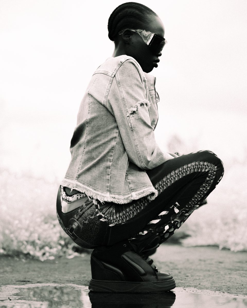 OTTOLINGER - The Jet Black Sneakerheel is Here OTTOLINGER - The Jet Black Sneakerheel is Here Vanity Teen 虚荣青年 Lifestyle & new faces magazine