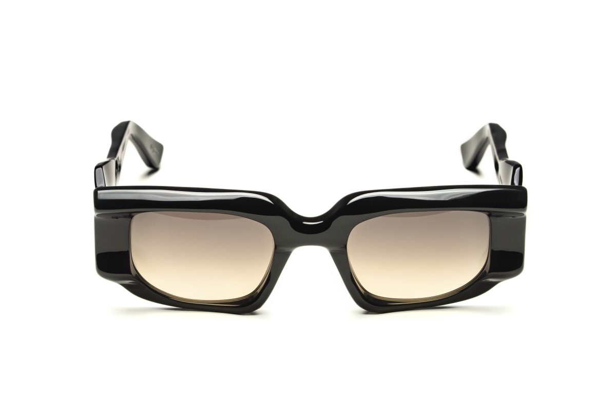 Bayria Eyewear presents Amman: An ode to the magnetic gaze of Marchesa Casati Stampa Bayria Eyewear presents Amman: An ode to the magnetic gaze of Marchesa Casati Stampa Vanity Teen 虚荣青年 Lifestyle & new faces magazine