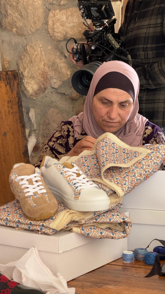 From the hills of South Hebron to Stockholm Fashion Week, Resolute RGL sneakers tell the story of the art of Palestinian tatreez, or the fervent art of living Vanity Teen 虚荣青年 From the hills of South Hebron to Stockholm Fashion Week, Resolute RGL sneakers tell the story of the art of Palestinian tatreez, or the fervent art of living From the hills of South Hebron to Stockholm Fashion Week, Resolute RGL sneakers tell the story of the art of Palestinian tatreez, or the fervent art of living Vanity Teen 虚荣青年