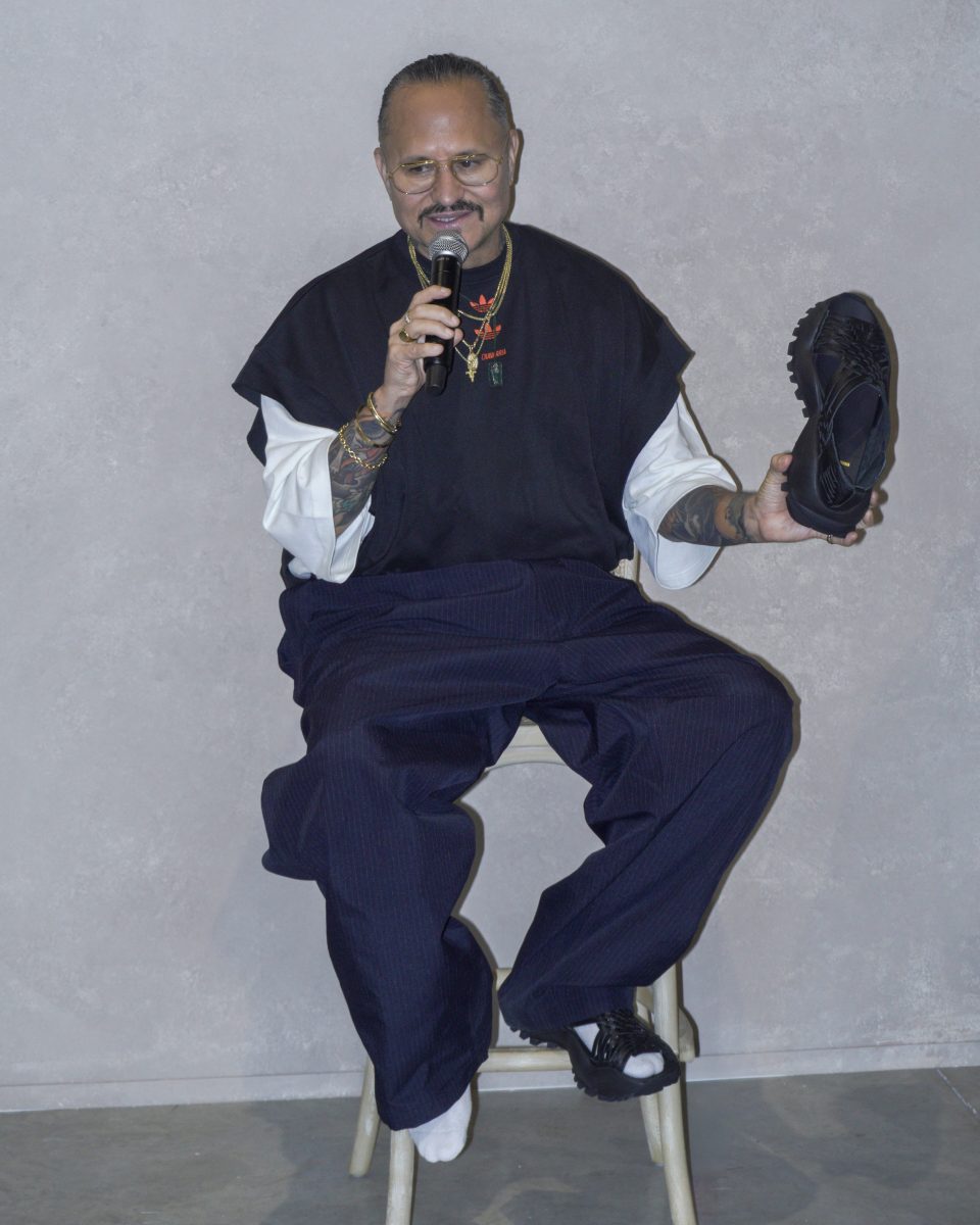 WILLY CHAVARRIA UNVEILS NEW FOOTWEAR IN PUERTO RICO FOR ADIDAS ORIGINALS WILLY CHAVARRIA UNVEILS NEW FOOTWEAR IN PUERTO RICO FOR ADIDAS ORIGINALS Vanity Teen 虚荣青年