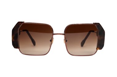 Bayria Eyewear presents the van der Rohe collection: Micro-architectures in metal and acetate in the new series dedicated to the visionary designer Bayria Eyewear presents the van der Rohe collection: Micro-architectures in metal and acetate in the new series dedicated to the visionary designer Vanity Teen 虚荣青年 Lifestyle & new faces magazine