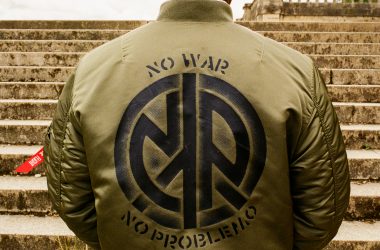 For Fall/Winter ’25, Alpha Industries joins forces with No Problemo For Fall/Winter ’25, Alpha Industries joins forces with No Problemo Vanity Teen 虚荣青年 Lifestyle & new faces magazine