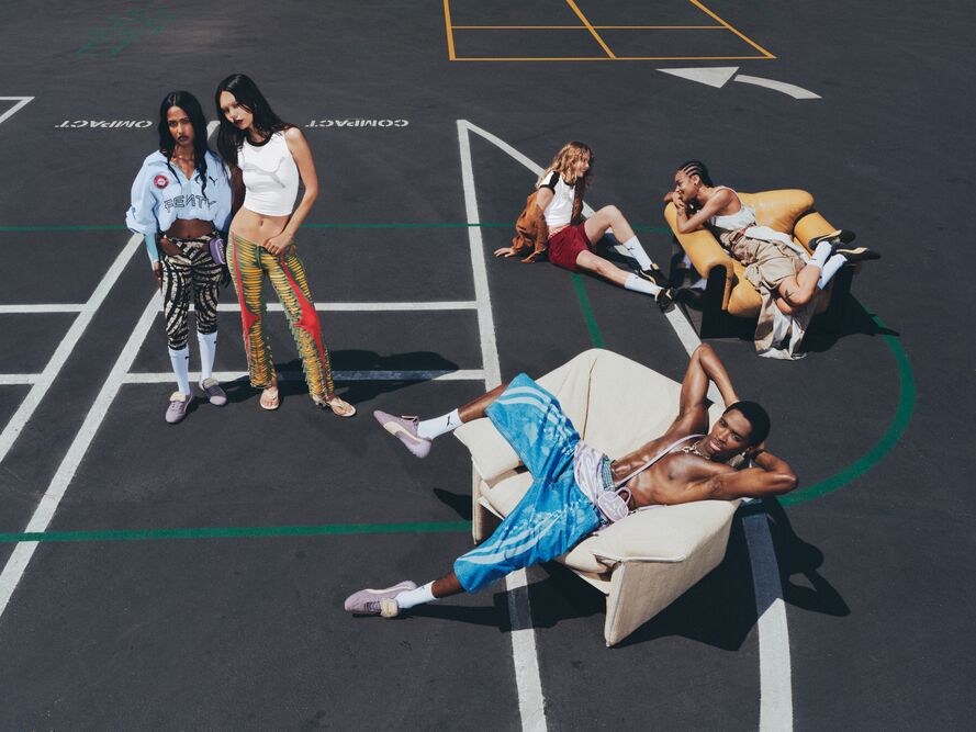 Rihanna Perfects Sport Fashion – The New FENTY x PUMA Rihanna Perfects Sport Fashion – The New FENTY x PUMA Vanity Teen 虚荣青年 Lifestyle & new faces magazine