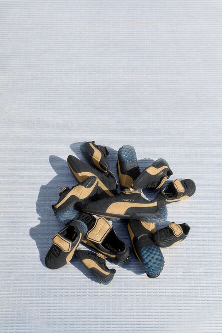 Rihanna Perfects Sport Fashion – The New FENTY x PUMA Rihanna Perfects Sport Fashion – The New FENTY x PUMA Vanity Teen 虚荣青年 Lifestyle & new faces magazine