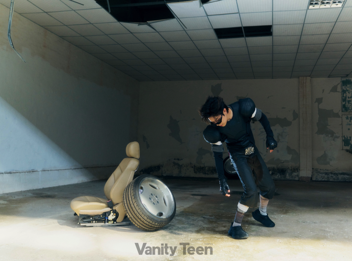 VTEEN cover - Victor Ma VTEEN cover - Victor Ma Vanity Teen 虚荣青年 Lifestyle & new faces magazine