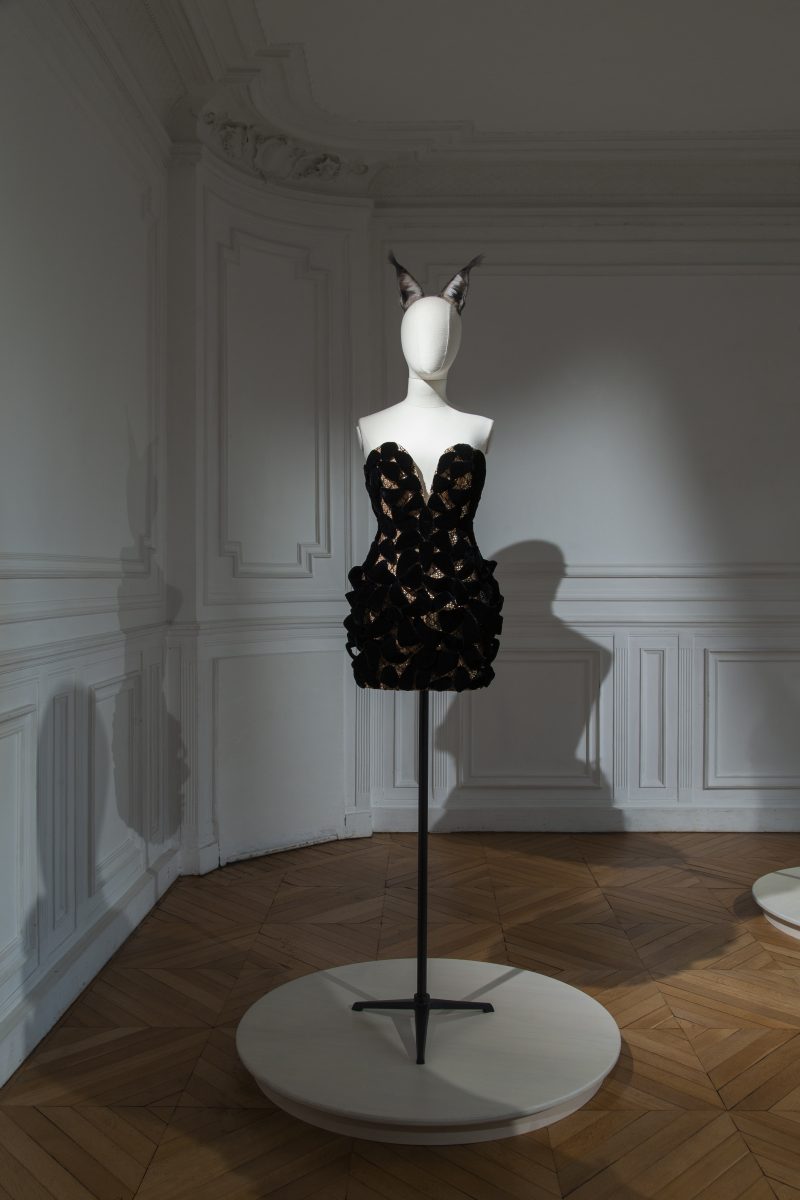 Between myths, fashion and art: Sylvio Giardina presents his evocative wild wood at the Couture Week in Paris Between myths, fashion and art: Sylvio Giardina presents his evocative wild wood at the Couture Week in Paris Vanity Teen 虚荣青年 Lifestyle & new faces magazine
