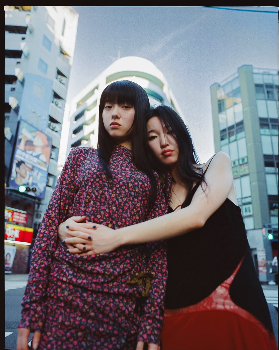 ASIAN RECORDS ASIAN RECORDS Vanity Teen 虚荣青年 Lifestyle & new faces magazine