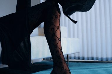 MARINE SERRE FW25 CAMPAIGN “HEADS OR TAILS” - ACT II: AFTERNOON IN LOS ANGELES MARINE SERRE FW25 CAMPAIGN “HEADS OR TAILS” - ACT II: AFTERNOON IN LOS ANGELES Vanity Teen 虚荣青年 Lifestyle & new faces magazine