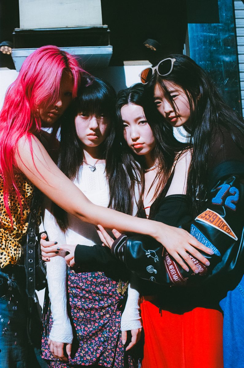 ASIAN RECORDS ASIAN RECORDS Vanity Teen 虚荣青年 Lifestyle & new faces magazine