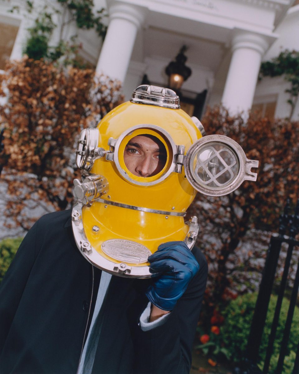 PAUL SMITH AUTUMN WINTER ’25 CELEBRATES BRITISH ECCENTRCITY IN THE HEART OF NOTTING HILL PAUL SMITH AUTUMN WINTER ’25 CELEBRATES BRITISH ECCENTRCITY IN THE HEART OF NOTTING HILL Vanity Teen 虚荣青年 Lifestyle & new faces magazine