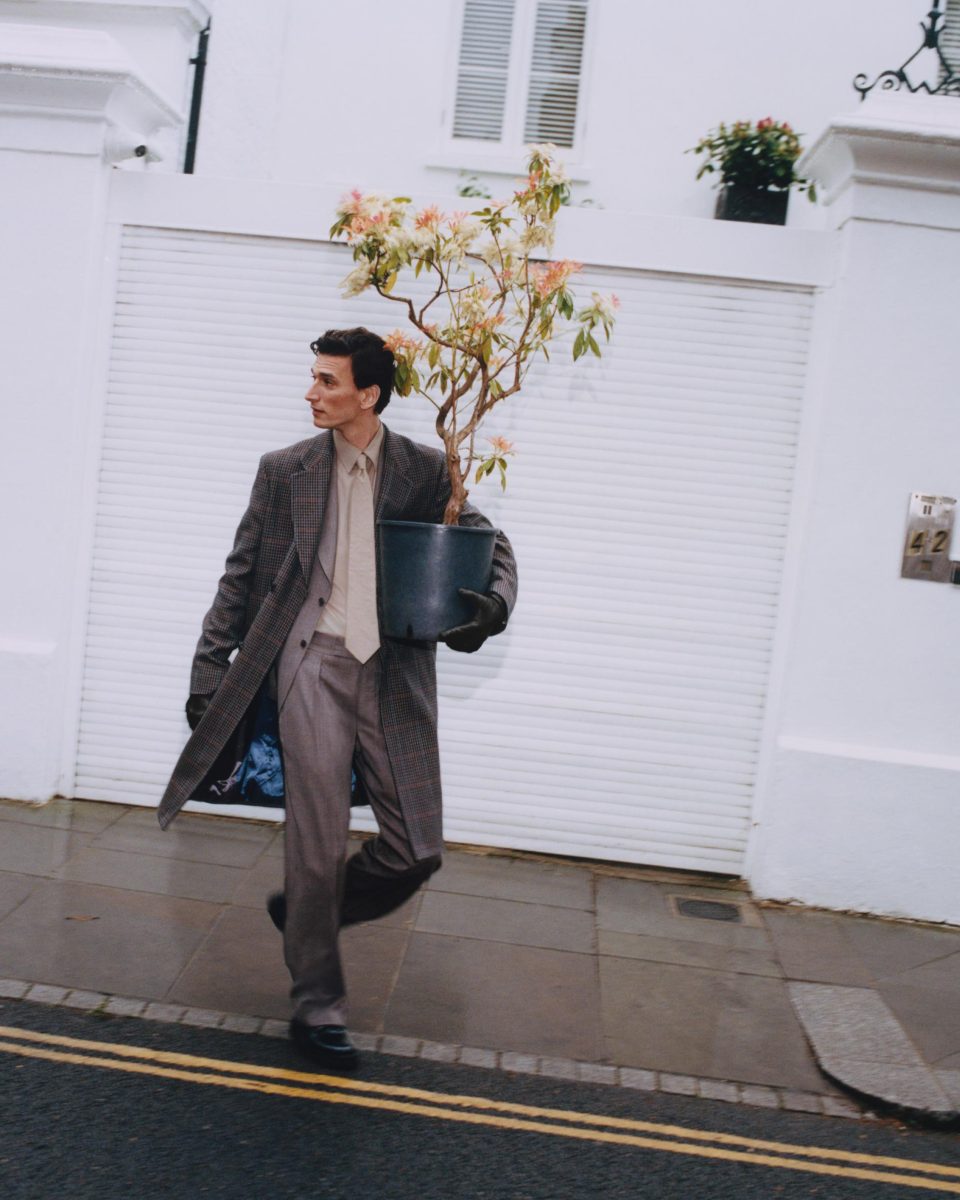 PAUL SMITH AUTUMN WINTER ’25 CELEBRATES BRITISH ECCENTRCITY IN THE HEART OF NOTTING HILL PAUL SMITH AUTUMN WINTER ’25 CELEBRATES BRITISH ECCENTRCITY IN THE HEART OF NOTTING HILL Vanity Teen 虚荣青年 Lifestyle & new faces magazine