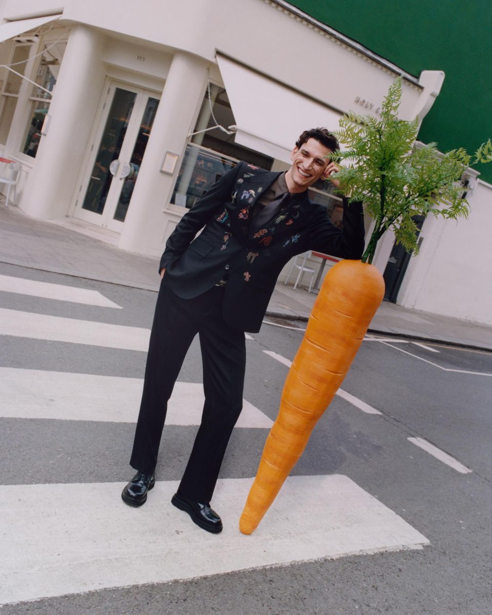 PAUL SMITH AUTUMN WINTER ’25 CELEBRATES BRITISH ECCENTRCITY IN THE HEART OF NOTTING HILL PAUL SMITH AUTUMN WINTER ’25 CELEBRATES BRITISH ECCENTRCITY IN THE HEART OF NOTTING HILL Vanity Teen 虚荣青年 Lifestyle & new faces magazine