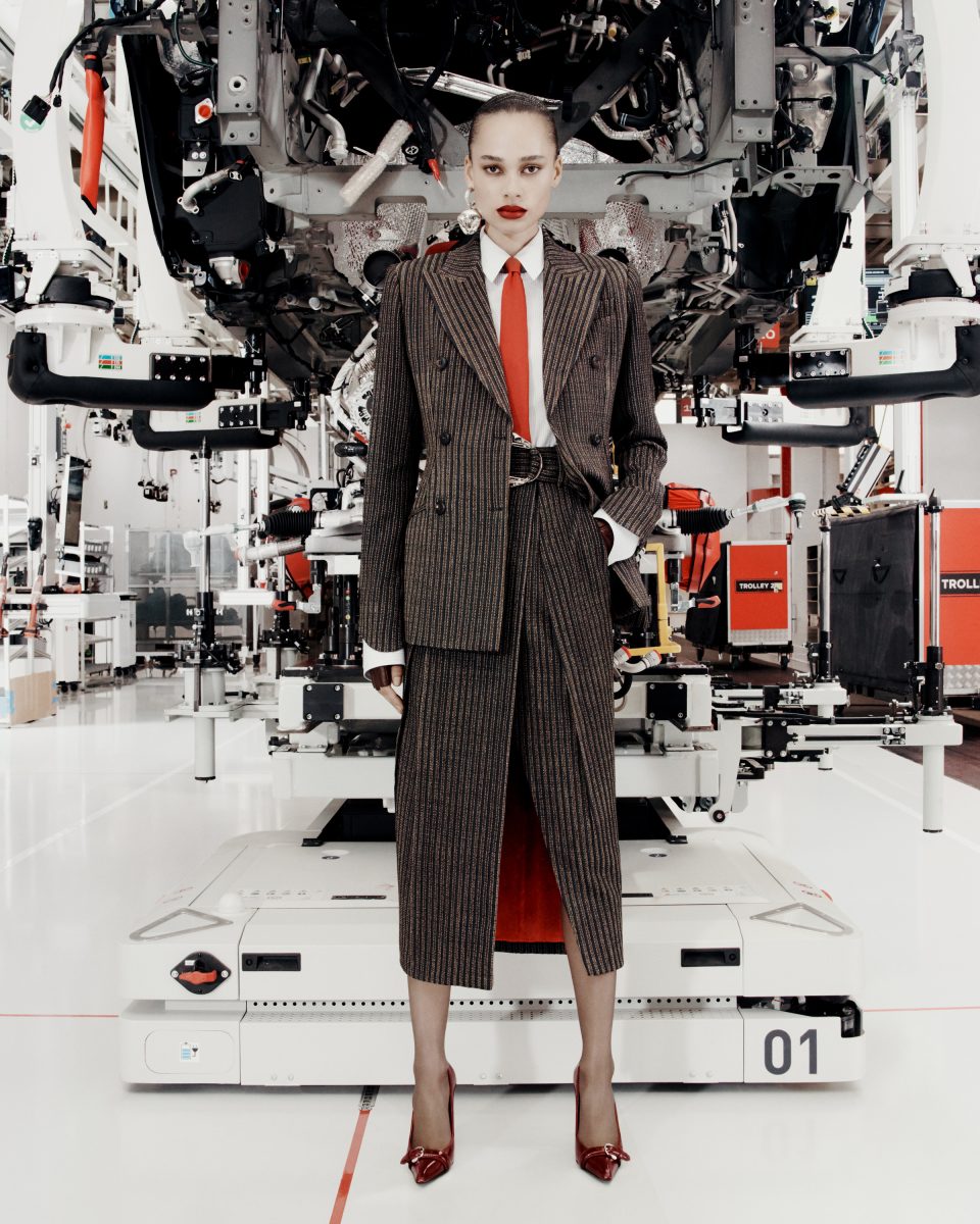 FERRARI FW25 ADVERTISING CAMPAIGN - THE WORKSHOP AS A VISIONARY LABORATORY OF STYLE AND INNOVATION Vanity Teen 虚荣青年 Lifestyle & new faces magazine FERRARI FW25 ADVERTISING CAMPAIGN - THE WORKSHOP AS A VISIONARY LABORATORY OF STYLE AND INNOVATION FERRARI FW25 ADVERTISING CAMPAIGN - THE WORKSHOP AS A VISIONARY LABORATORY OF STYLE AND INNOVATION Vanity Teen 虚荣青年 Lifestyle & new faces magazine