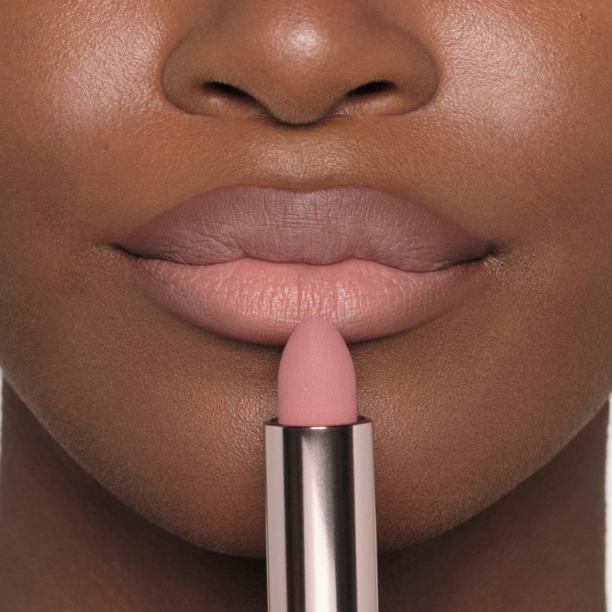 Discover the New Anastasia Beverly Hills Fall Collection -MATTE + SATIN LIPSTICK: Full-pigment formulas with comfortable wearability Discover the New Anastasia Beverly Hills Fall Collection -MATTE + SATIN LIPSTICK: Full-pigment formulas with comfortable wearability Vanity Teen 虚荣青年 Lifestyle & new faces magazine