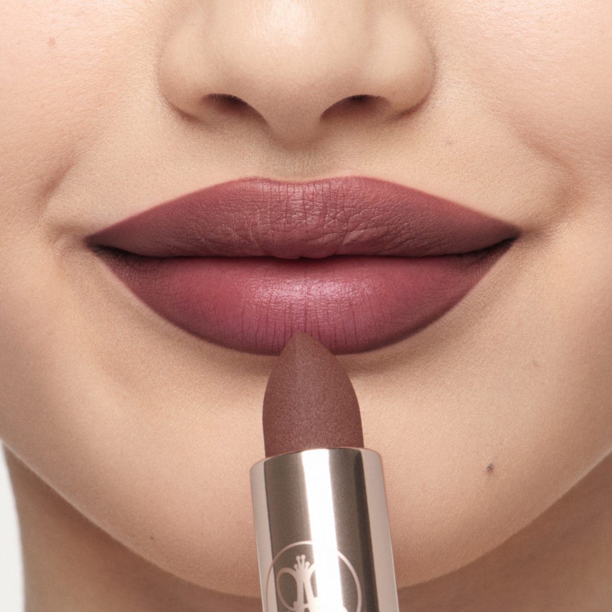 Discover the New Anastasia Beverly Hills Fall Collection -MATTE + SATIN LIPSTICK: Full-pigment formulas with comfortable wearability Discover the New Anastasia Beverly Hills Fall Collection -MATTE + SATIN LIPSTICK: Full-pigment formulas with comfortable wearability Vanity Teen 虚荣青年 Lifestyle & new faces magazine