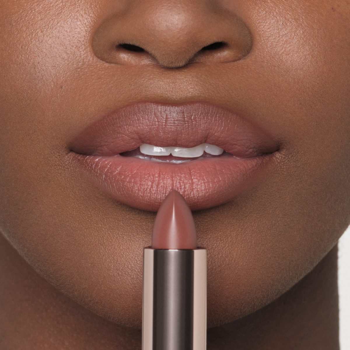 Discover the New Anastasia Beverly Hills Fall Collection -MATTE + SATIN LIPSTICK: Full-pigment formulas with comfortable wearability Discover the New Anastasia Beverly Hills Fall Collection -MATTE + SATIN LIPSTICK: Full-pigment formulas with comfortable wearability Vanity Teen 虚荣青年 Lifestyle & new faces magazine