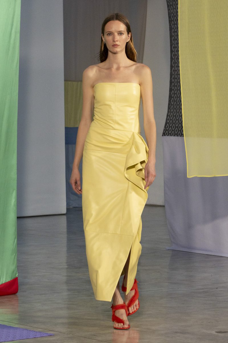 Proenza Schouler SS26 — A Prelude in Fragments Proenza Schouler SS26 — A Prelude in Fragments Vanity Teen 虚荣青年 Lifestyle & new faces magazine