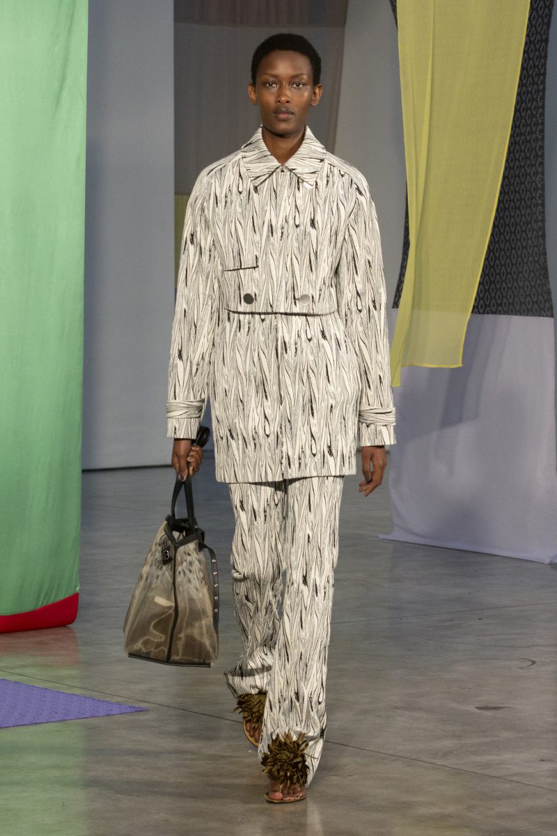 Proenza Schouler SS26 — A Prelude in Fragments Proenza Schouler SS26 — A Prelude in Fragments Vanity Teen 虚荣青年 Lifestyle & new faces magazine