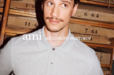 Adam DiMarco Fronts the AMI Paris FW25 Campaign Adam DiMarco Fronts the AMI Paris FW25 Campaign Vanity Teen 虚荣青年 Lifestyle & new faces magazine