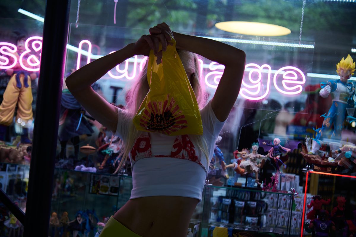 WISH YOU WERE HERE! (TO BUY SOMETHING) WISH YOU WERE HERE! (TO BUY SOMETHING) Vanity Teen 虚荣青年 Lifestyle & new faces magazine