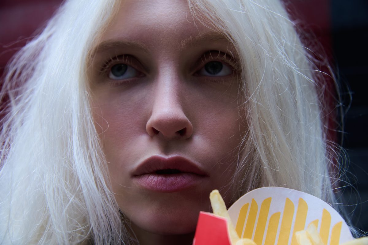 WISH YOU WERE HERE! (TO BUY SOMETHING) WISH YOU WERE HERE! (TO BUY SOMETHING) Vanity Teen 虚荣青年 Lifestyle & new faces magazine