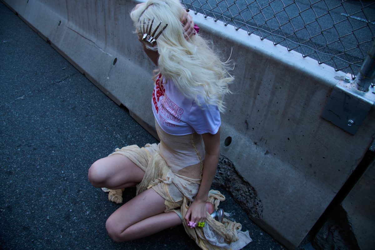 WISH YOU WERE HERE! (TO BUY SOMETHING) WISH YOU WERE HERE! (TO BUY SOMETHING) Vanity Teen 虚荣青年 Lifestyle & new faces magazine