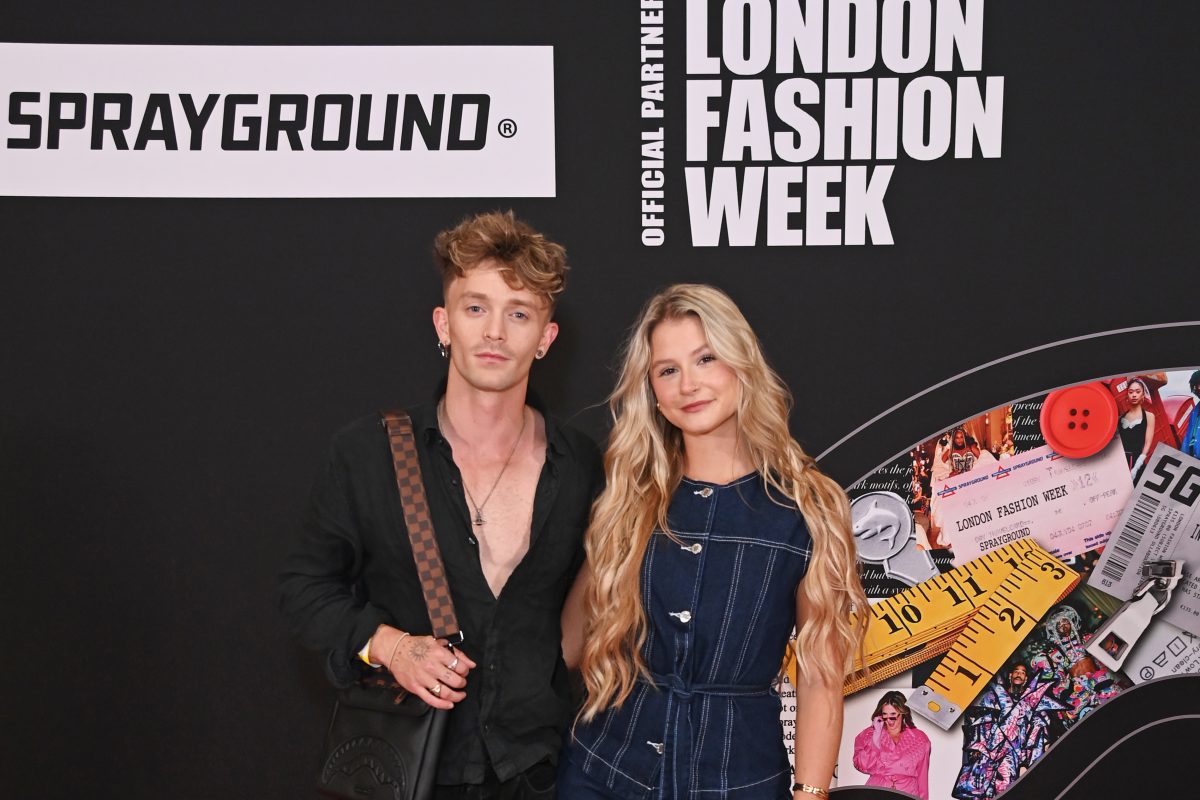 Sandflower Dyson Electrifies London Fashion Week with Exclusive Sprayground Soundtrack Sandflower Dyson Electrifies London Fashion Week with Exclusive Sprayground Soundtrack Vanity Teen 虚荣青年 Lifestyle & new faces magazine