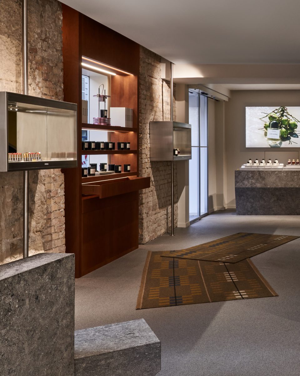 BYREDO REOPENING THE FLAGSHIP IN RUE SAINT HONORÉ BYREDO REOPENING THE FLAGSHIP IN RUE SAINT HONORÉ Vanity Teen 虚荣青年 Lifestyle & new faces magazine