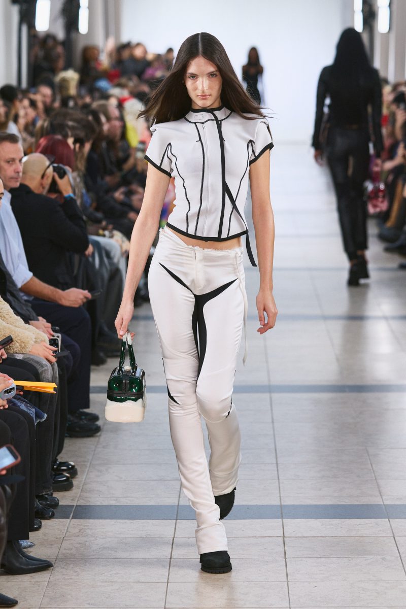 Ottolinger Presents “Girlfriend”: SS26 at Paris Fashion Week Ottolinger Presents “Girlfriend”: SS26 at Paris Fashion Week Vanity Teen 虚荣青年 Lifestyle & new faces magazine