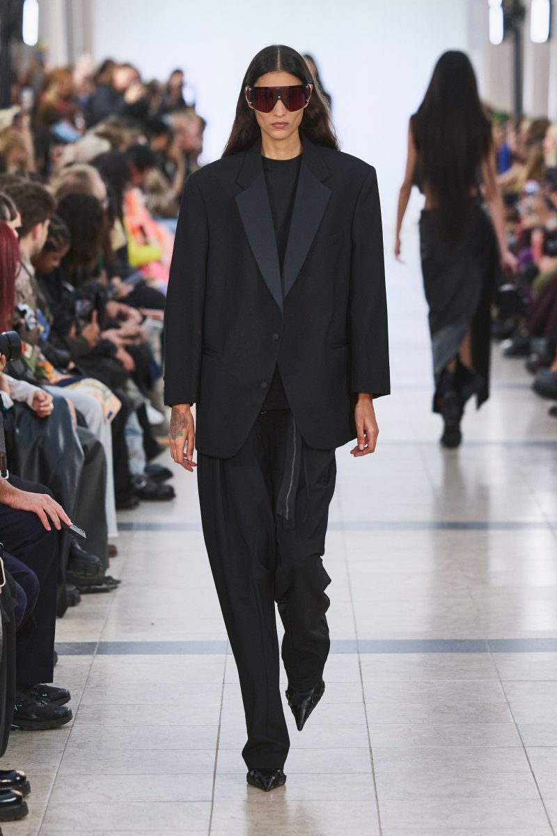 Ottolinger Presents “Girlfriend”: SS26 at Paris Fashion Week Ottolinger Presents “Girlfriend”: SS26 at Paris Fashion Week Vanity Teen 虚荣青年 Lifestyle & new faces magazine