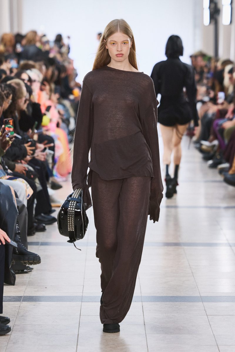 Ottolinger Presents “Girlfriend”: SS26 at Paris Fashion Week Ottolinger Presents “Girlfriend”: SS26 at Paris Fashion Week Vanity Teen 虚荣青年 Lifestyle & new faces magazine